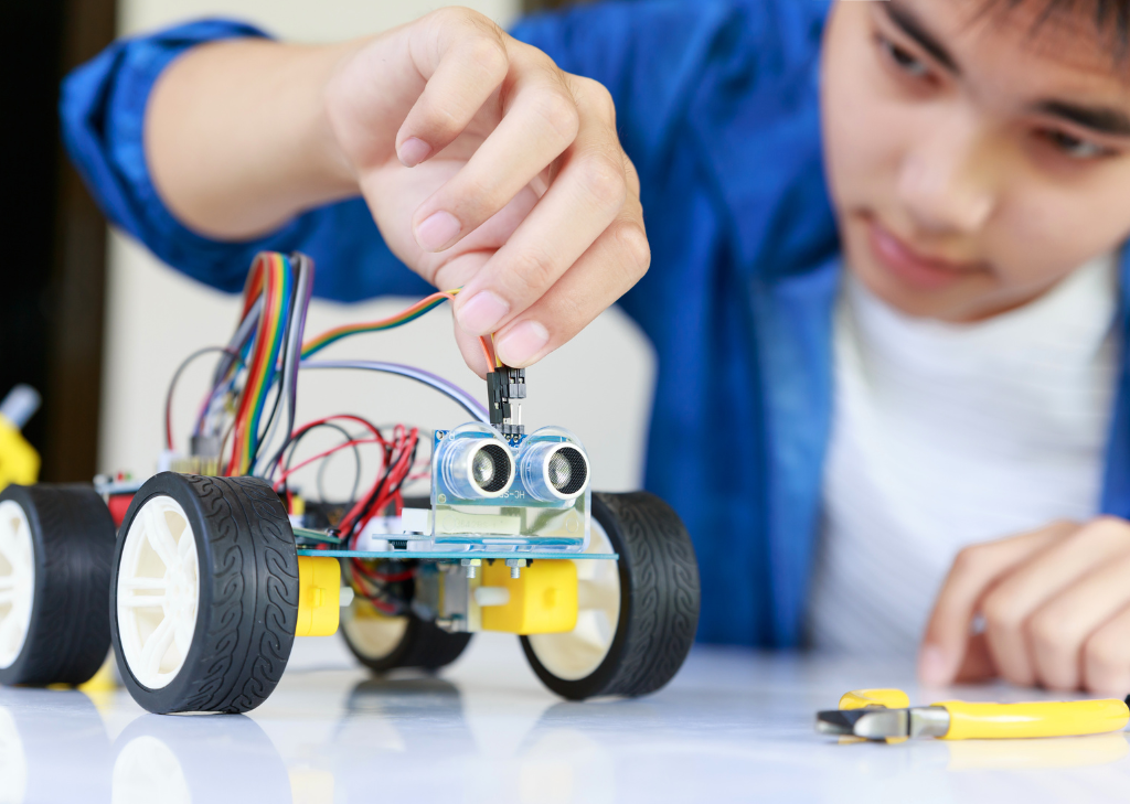 pertimbangan memilih program coding & robotics untuk anak